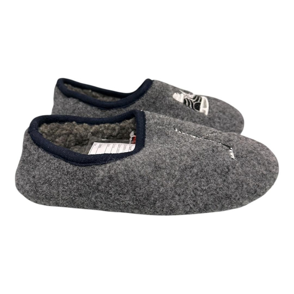 Joe Fresh Slippers Boys Size 1 Gray Hockey Embroidery House Shoes Cozy